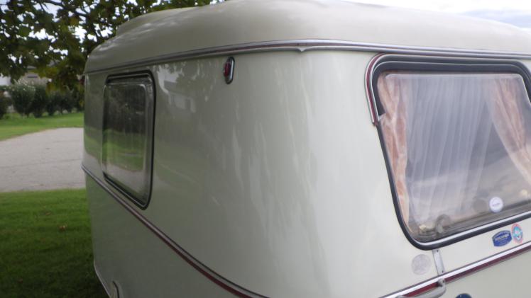 ��% metaKeywords %��